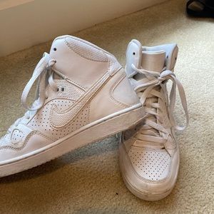 HIGH TOP NIKE AIR FORCES